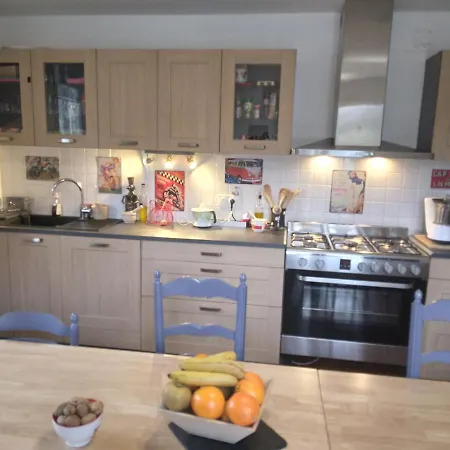 Pensjonat Room In Bb - Breakfast Included Ten Minutes From Lac De La Raviege 2