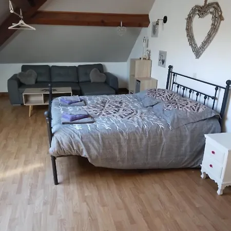 Pensjonat Room In Bb - Breakfast Included Ten Minutes From Lac De La Raviege 2